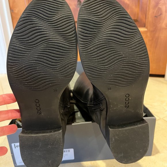 ECCO Hobart/SARTORELLE Buckle Boot, Black, 38 EU or 7 to 7.5 - Picture 9 of 9